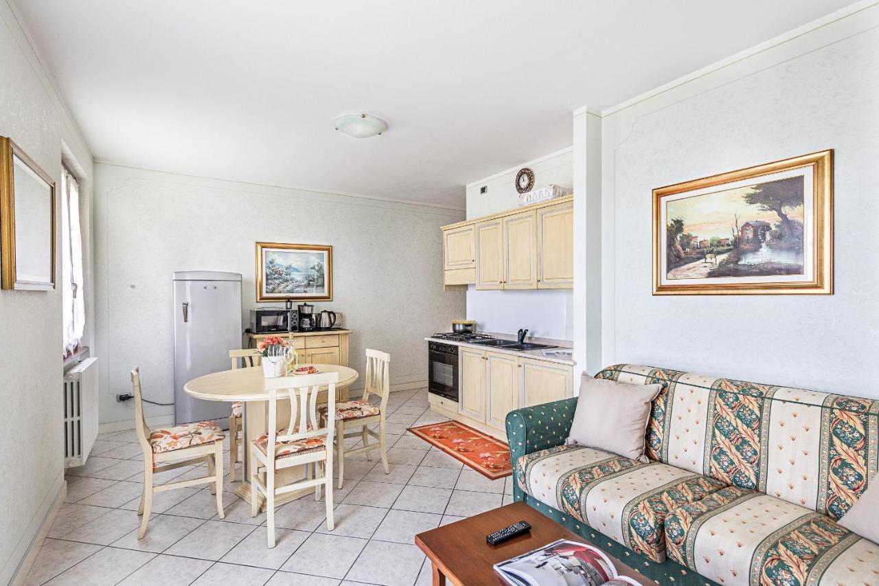 I Mosaici Apartments By Wonderful Italy Sirmione Buitenkant foto