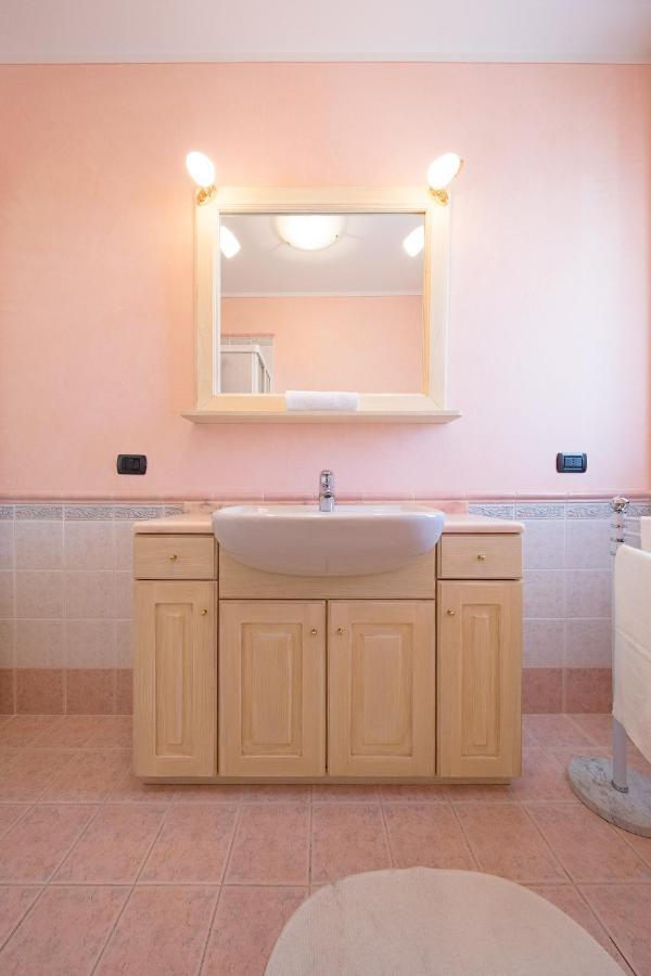 I Mosaici Apartments By Wonderful Italy Sirmione Buitenkant foto